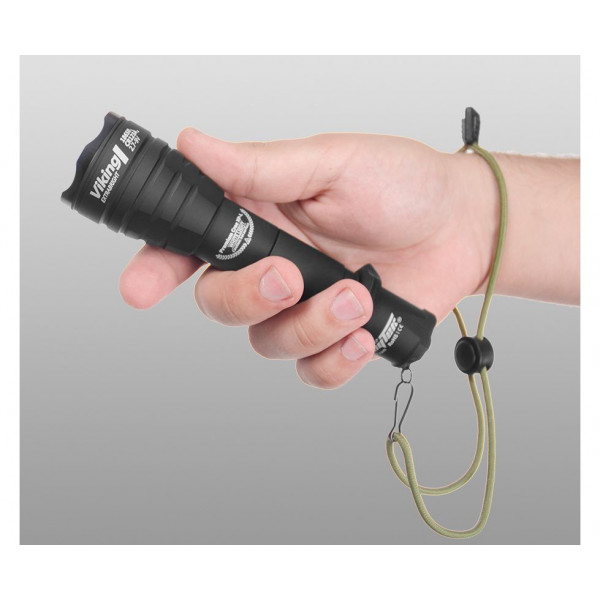 Тактический фонарь Armytek Viking (белый свет)