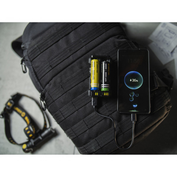 Armytek Handy C2 Pro — 2-канальное зарядное устройство  
